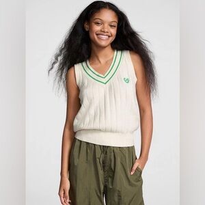 VICTORIA SECERT PINK KNIT SWEATER VEST - WHITE SIZE XXL (NEW WITH TAGS) A16